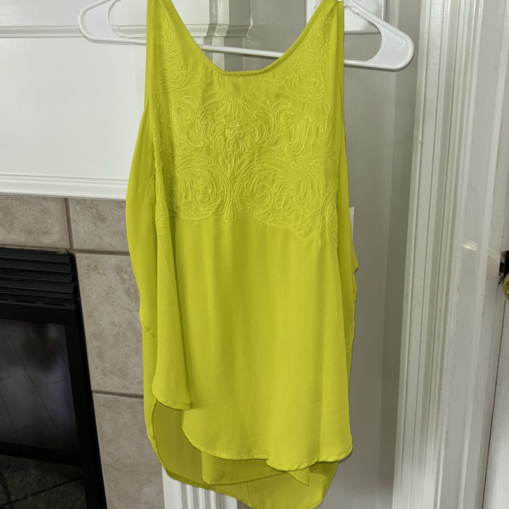 Gibson Latimer Lime Green Top New With Tag Gibson Latimer Lime Green Top New With Tag